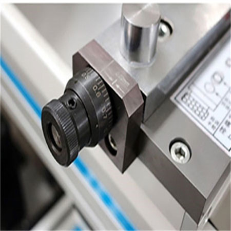 고정밀 전기 유압식 CNC 프레스 브레이크 기계/판금 폴더 프레스 브레이크