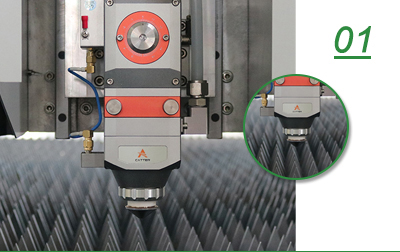 Yaskawa 서보 모터가 있는 4000w 금속 섬유 레이저 절단기